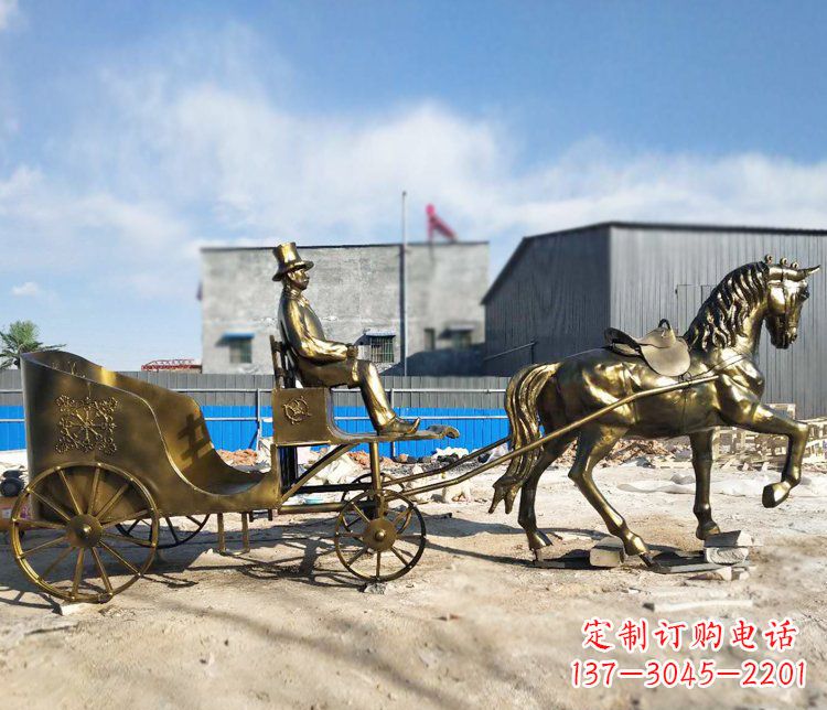 兰州公园景观坐着马车的人物铜雕