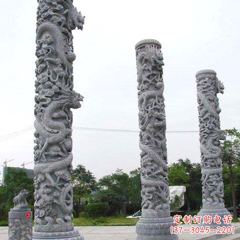 兰州公园龙柱雕塑