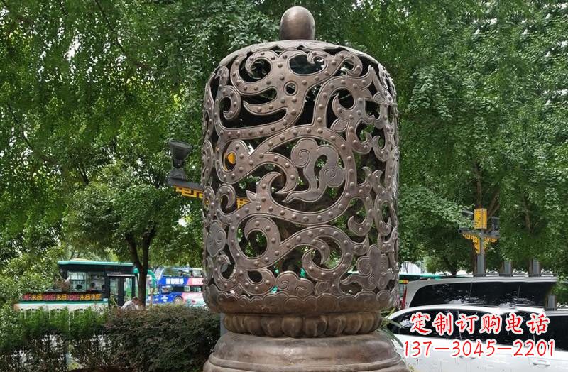 兰州浪漫精致镂空灯笼铜雕