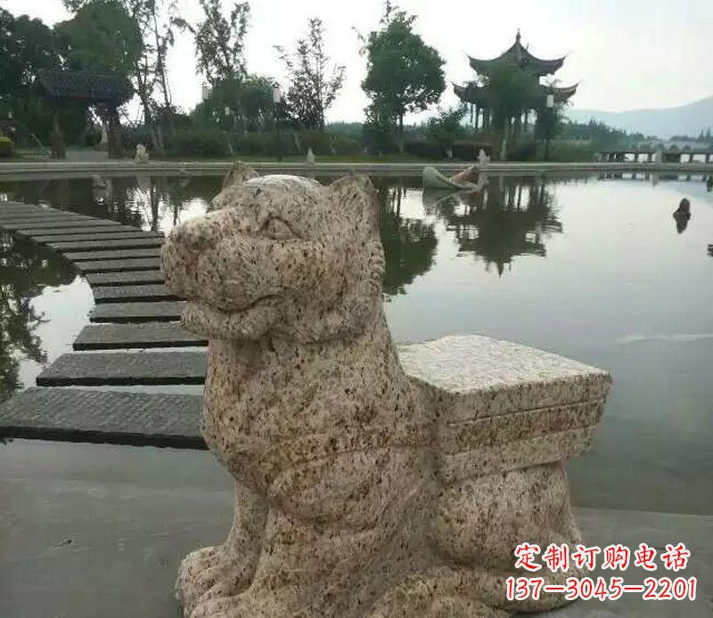 兰州公园十二生肖虎石雕
