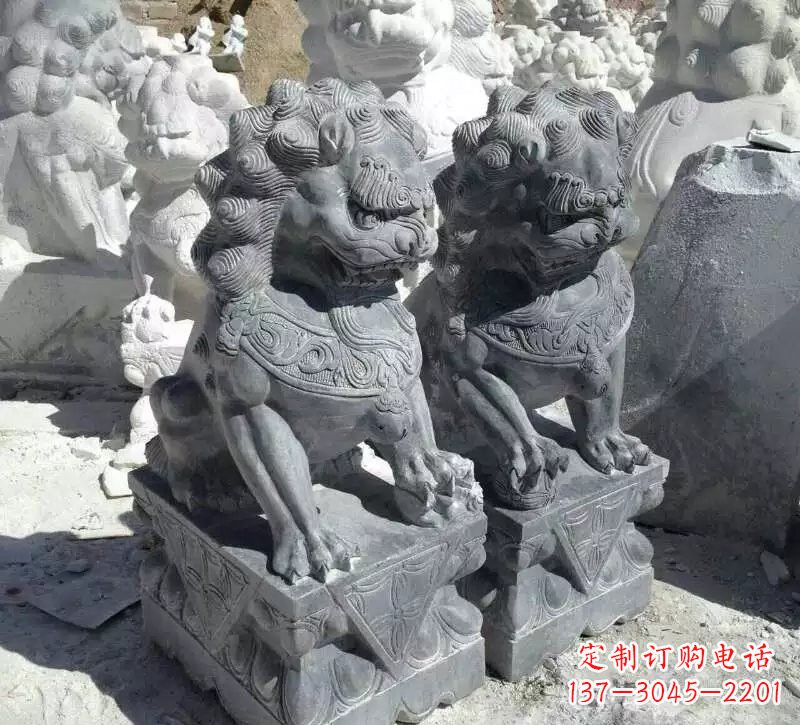 兰州古代青石狮子雕塑