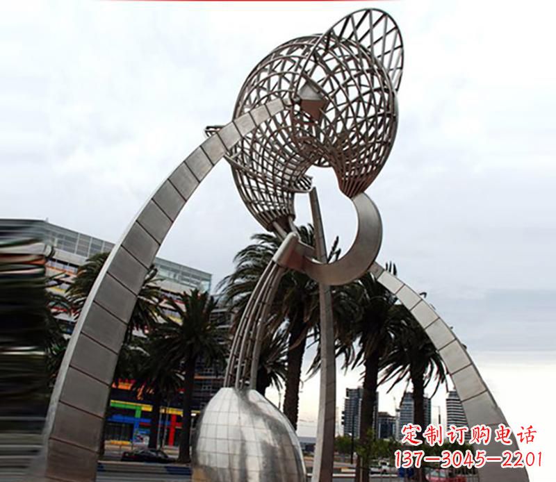 兰州广场不锈钢海螺雕塑