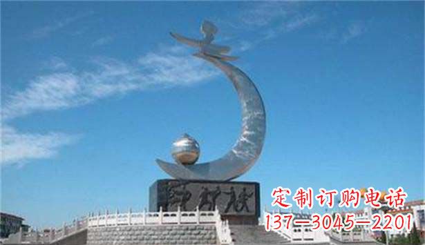 兰州广场不锈钢和平鸽和蜜桃雕塑