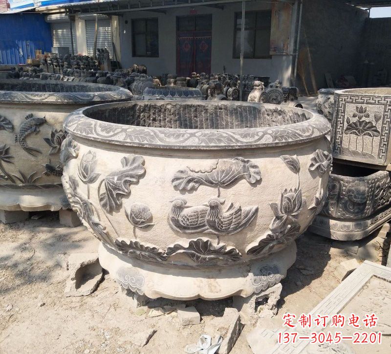 兰州传统艺术、高雅精致,荷花鸳鸯石水缸精美雕塑