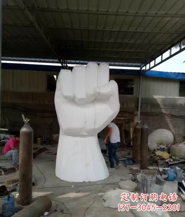 兰州中领雕塑推出户外不锈钢拳头雕塑