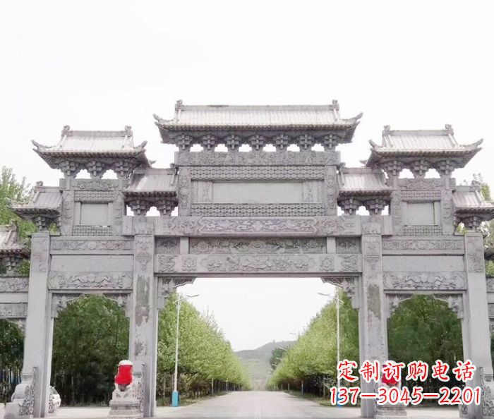 兰州三门石雕牌坊,独具特色的地标雕塑