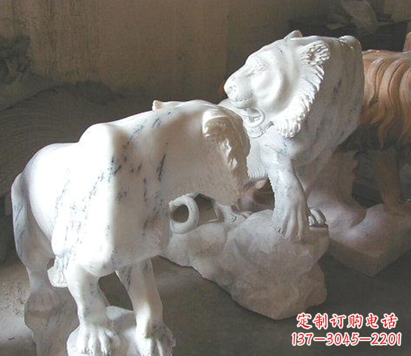 兰州领雕塑是一家专业的雕塑定制厂家,我们的老…