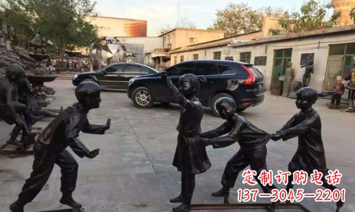 兰州老鹰捉小鸡人物铜雕