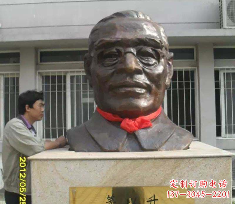兰州领雕塑：打造精致头像铜雕