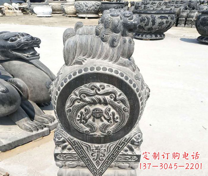 兰州精美的青石仿古狮子门墩石雕