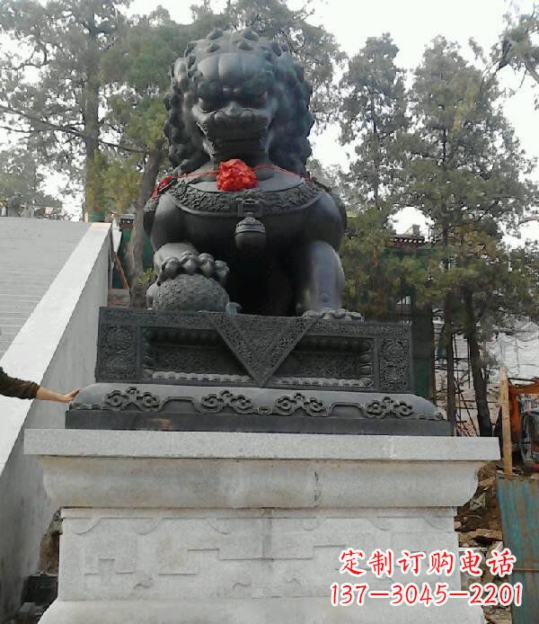 兰州寺庙狮子铜狮子雕塑