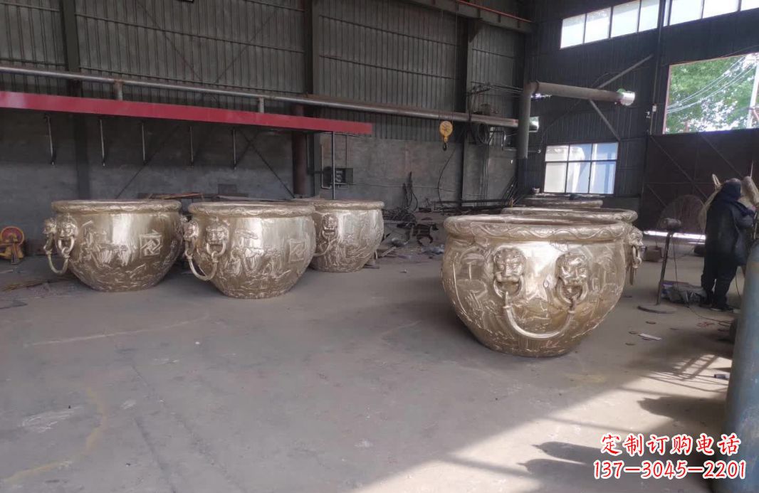 兰州寺庙水缸铜雕塑