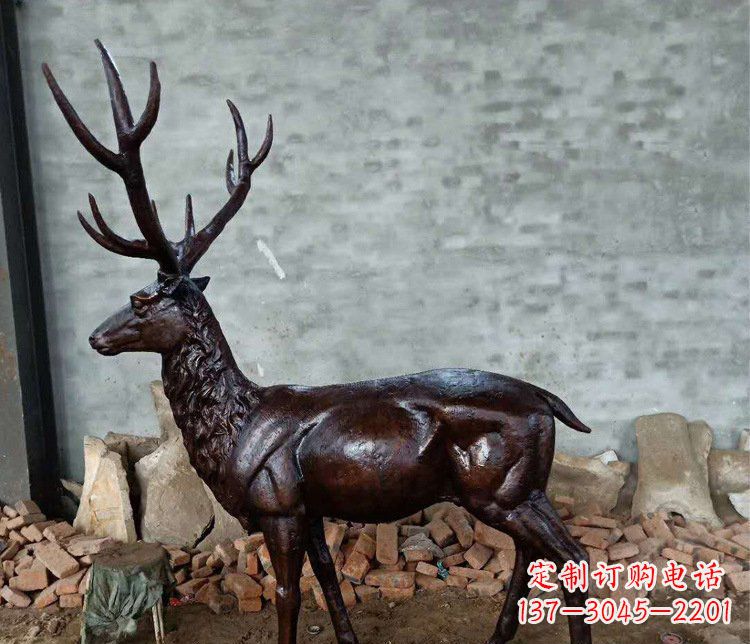 兰州铜雕户外公园动物雕塑鹿摆件