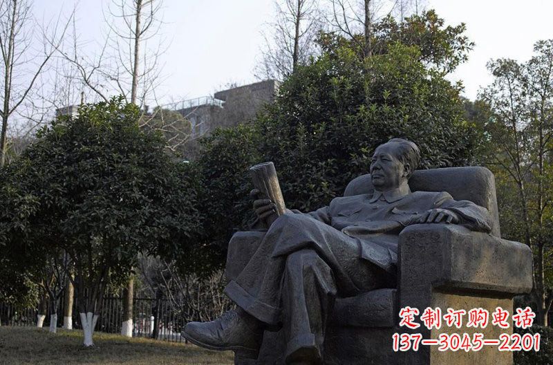 兰州铜雕毛泽东伟人雕塑
