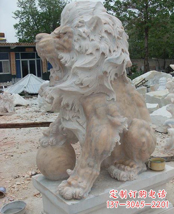 兰州晚霞红寺庙门口西洋狮子石雕