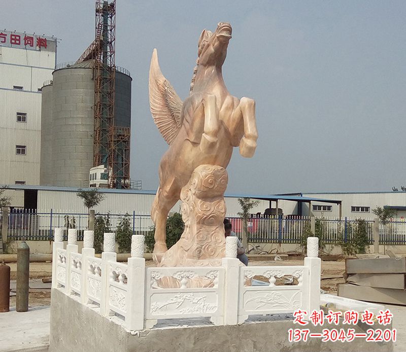 兰州晚霞红祥云飞马企业景观石雕