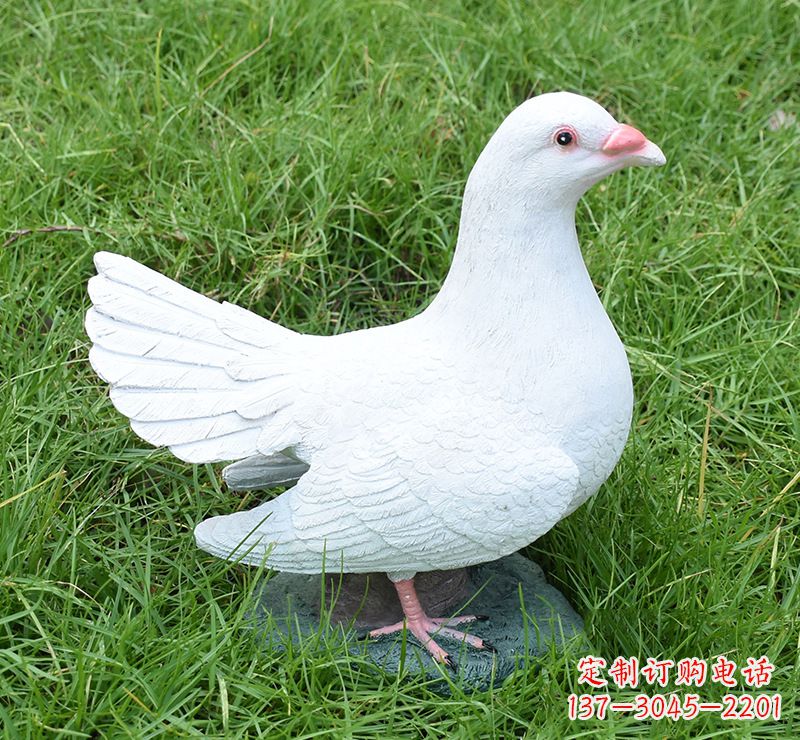 兰州文化广场的和平鸽雕塑