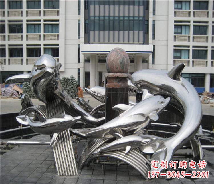 兰州校园不锈钢海豚海浪雕塑