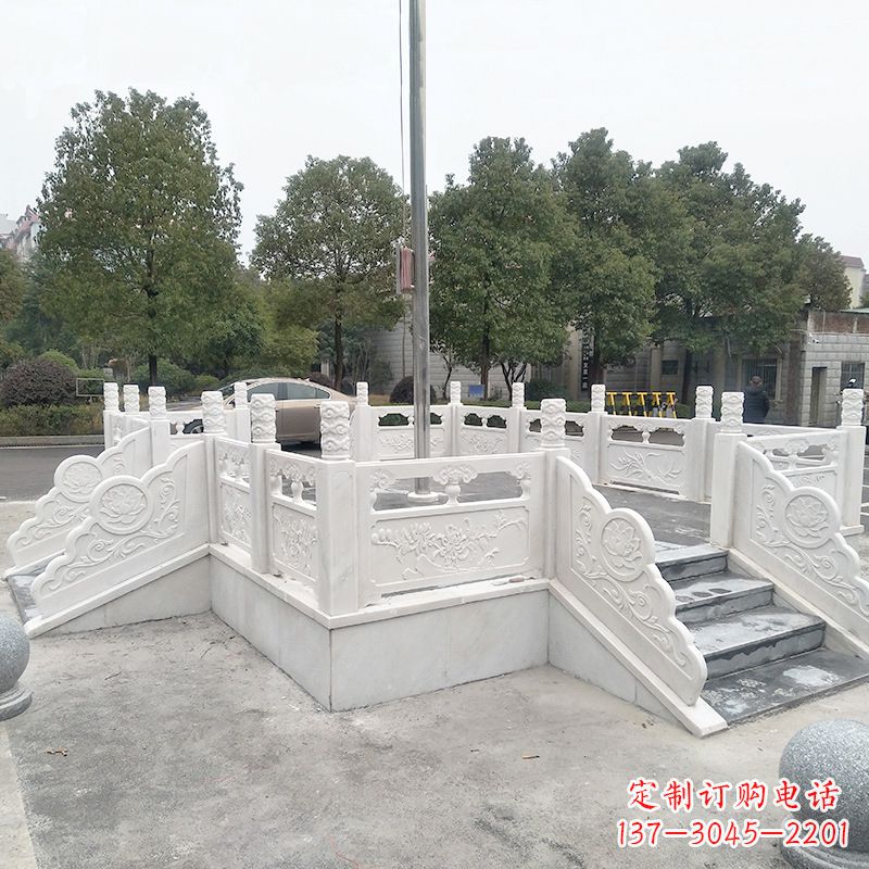 兰州校园广场石雕升旗台