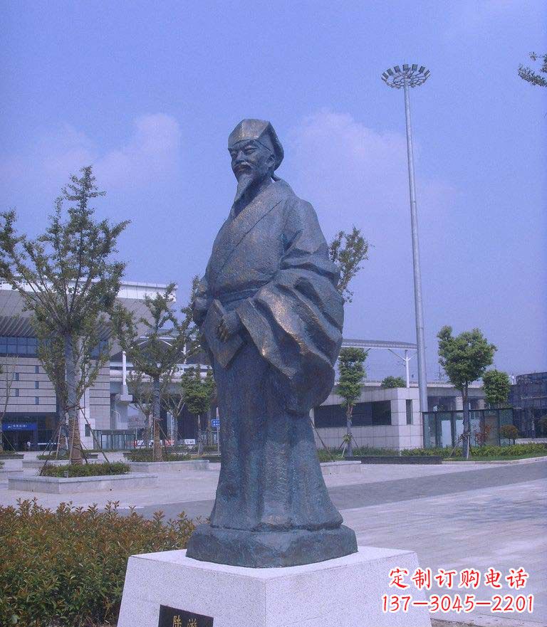 兰州校园陆游名人铜雕