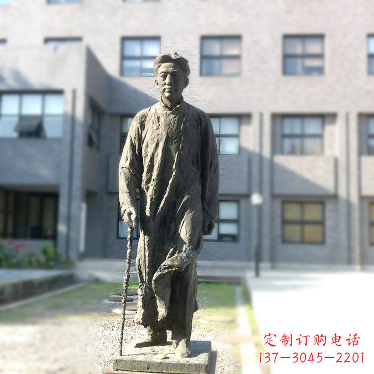 兰州校园名人徐悲鸿雕塑