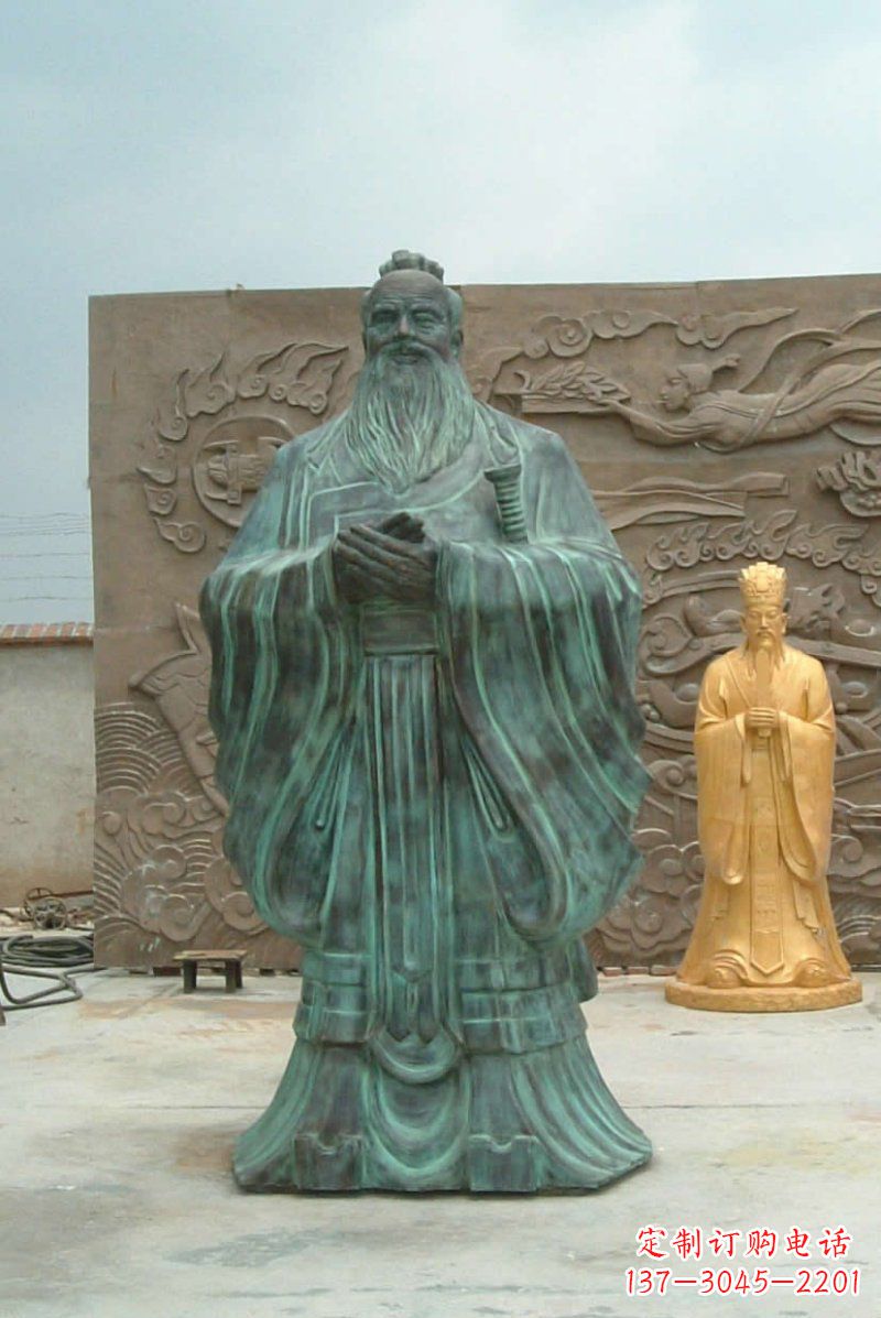 兰州校园青铜仿古孔子