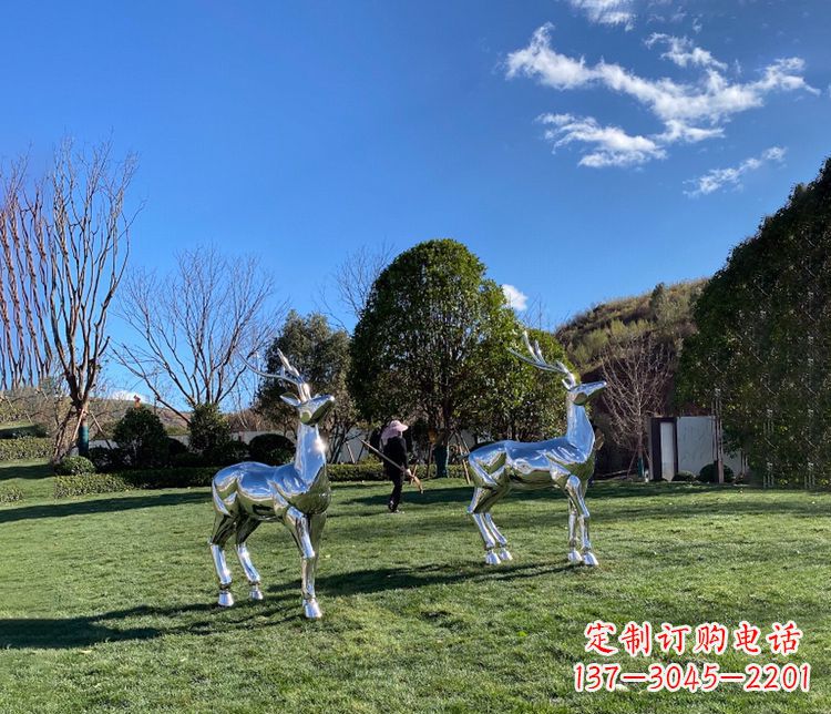 兰州园林镜面不锈钢梅花鹿雕塑