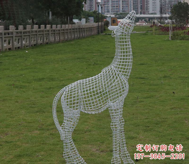 兰州园林镂空仰头麋鹿不锈钢雕塑