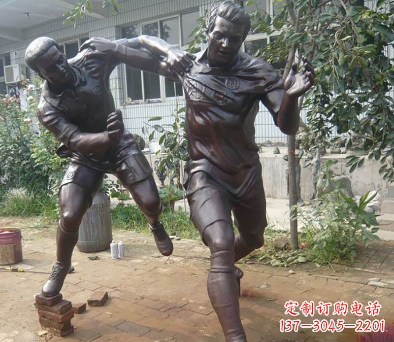 兰州足球运动公园人物铜雕